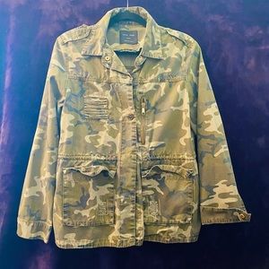 Green Camo Jacket L (Love Tree)